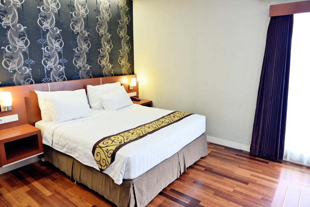 Trio Indah 2 Hotel 2*